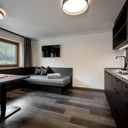 The Black By Regina Apartman Sölden